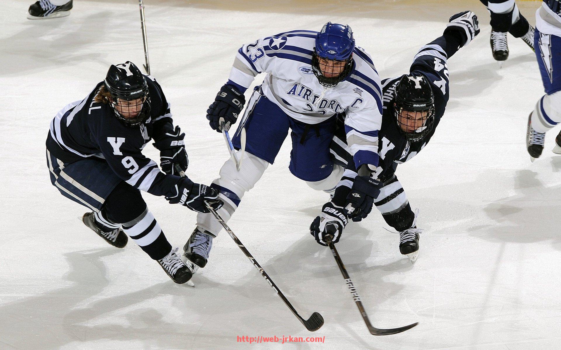 jrkan直播-英超球员穿着三角内裤的趣闻与文化解读